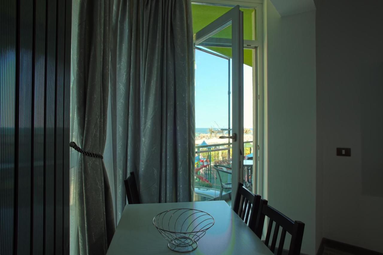 Isabelle Apartament Alezzi Beach Resort Mamaia Nord Năvodari 외부 사진
