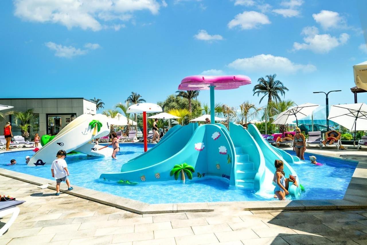 Isabelle Apartament Alezzi Beach Resort Mamaia Nord Năvodari 외부 사진